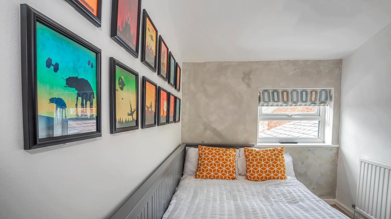 Modern 3-Bed House On Tarporley High Street Villa Exterior foto